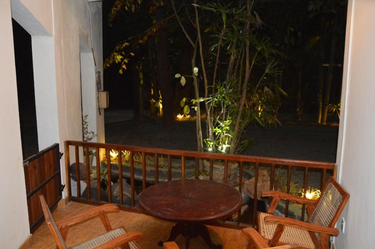 Cinnamon Airport Residencies Katunayake Exterior photo