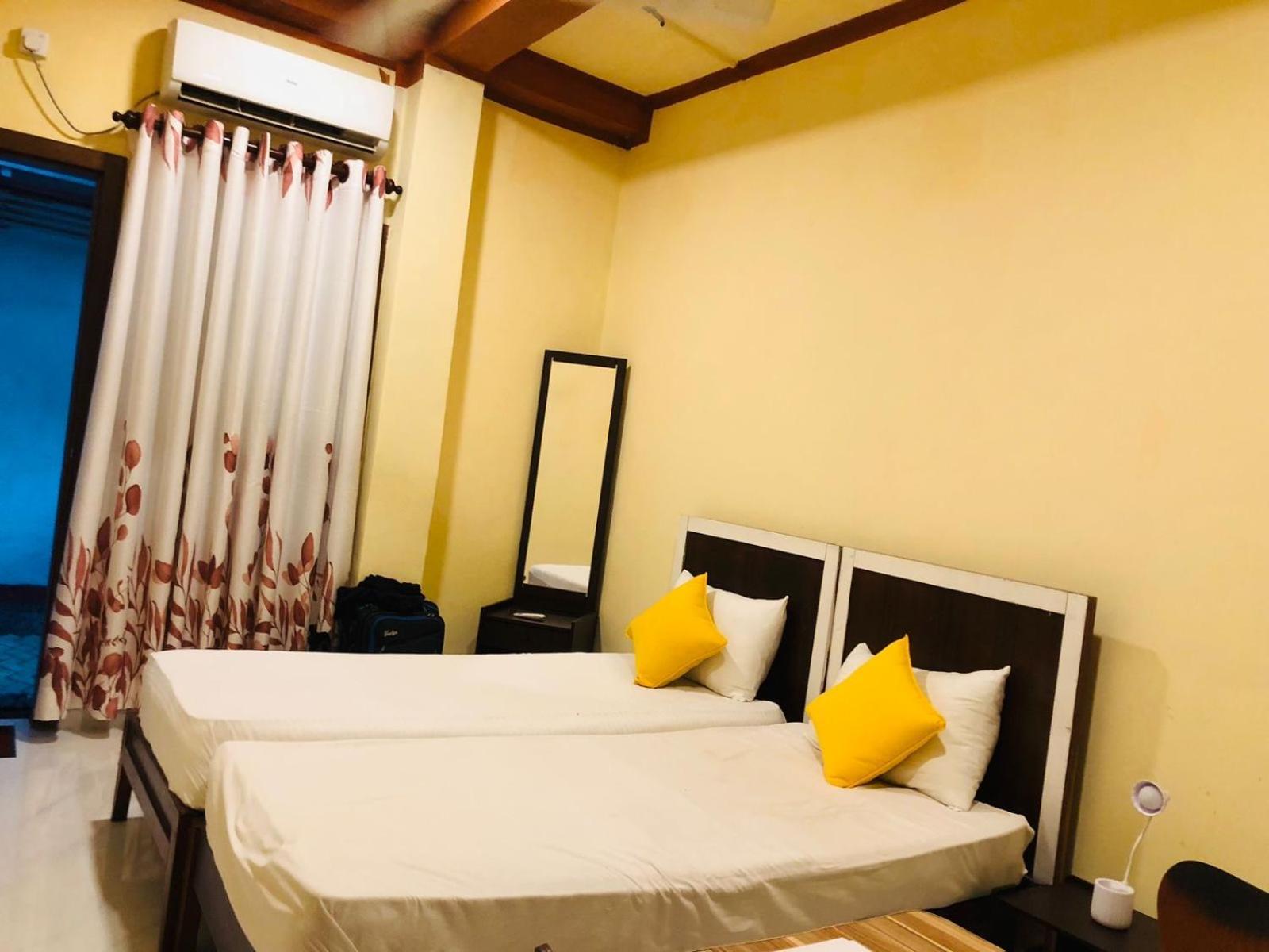 Cinnamon Airport Residencies Katunayake Exterior photo